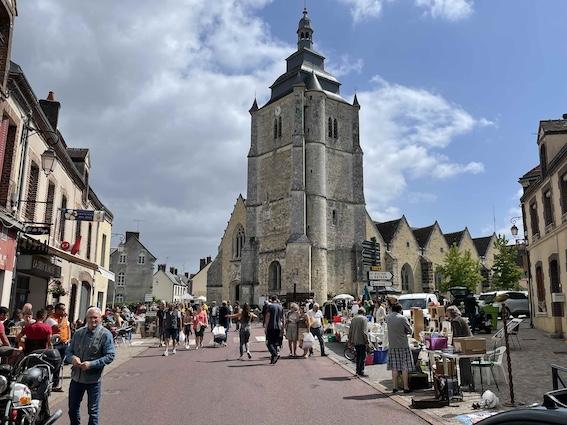 Vide grenier bretoncelles